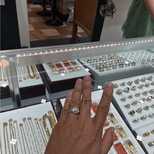 14kt white gold with Diamonds